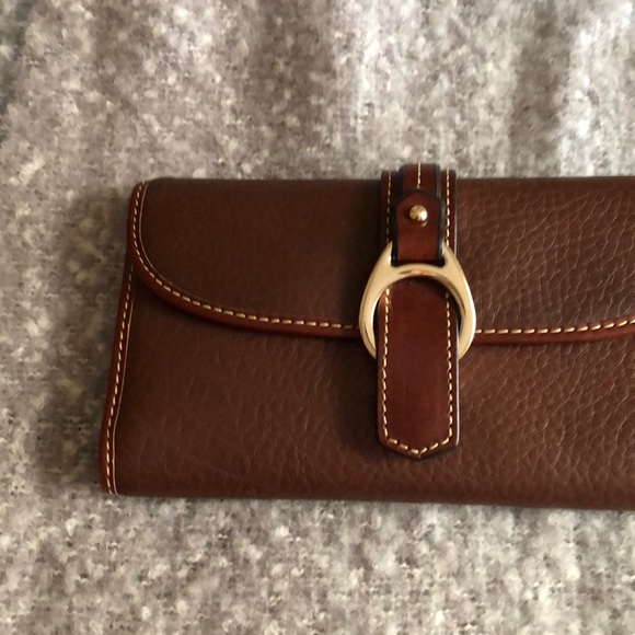 Dooney & Bourke Handbags - Large wallet